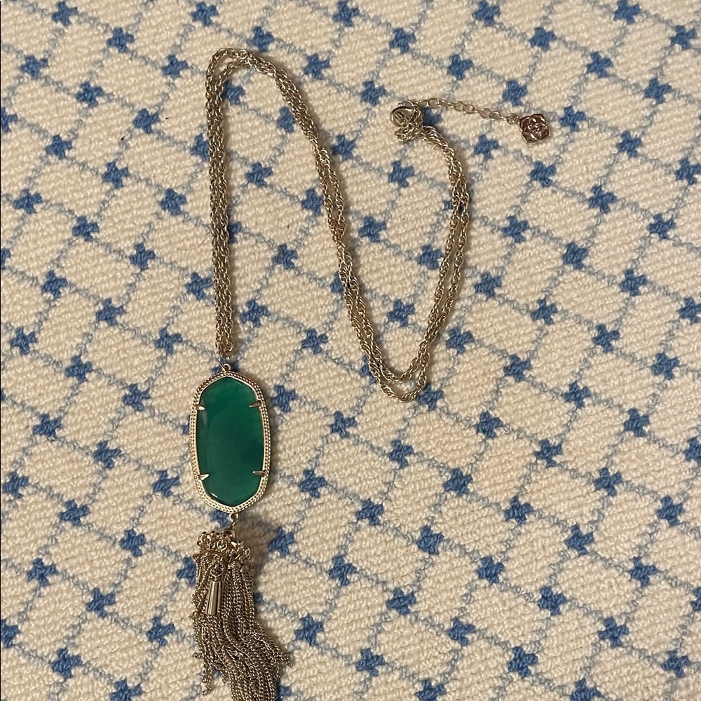 Kendra Scott Green Pendant Necklace with gold Chain
